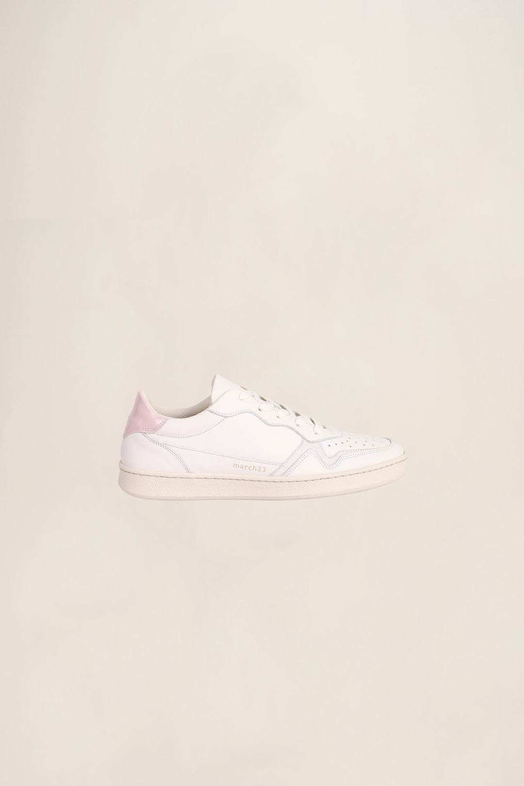 Eve Sneaker | March23